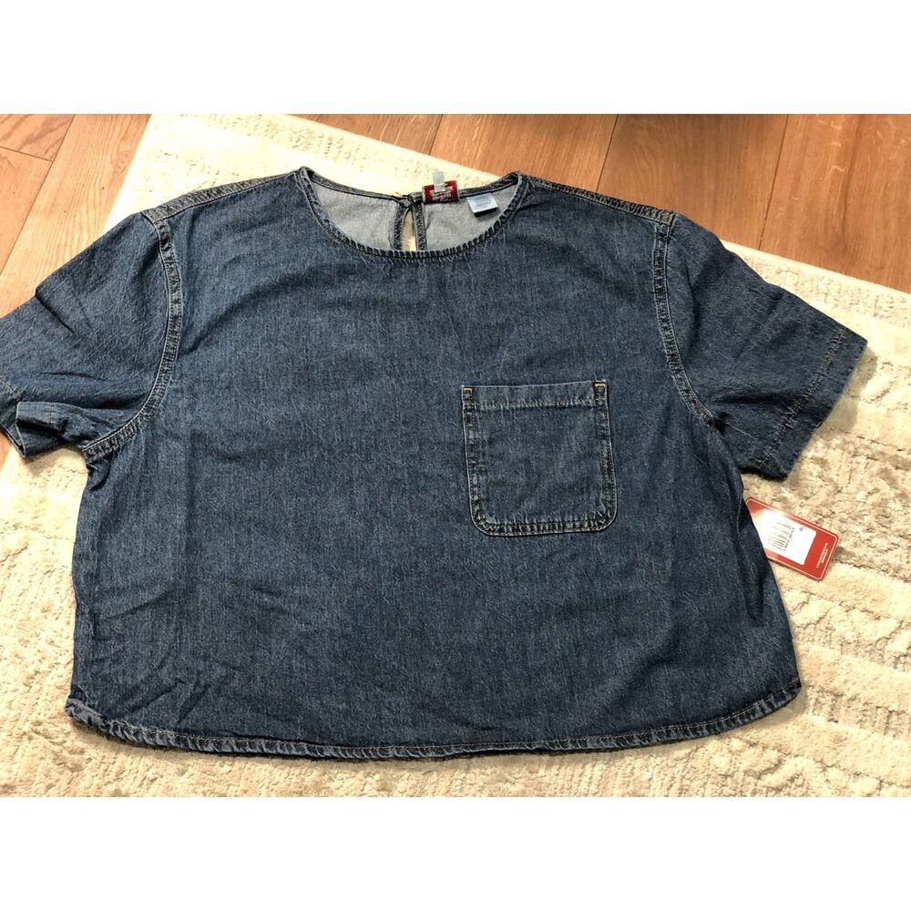 Woman's Large Levi's Denim Shirt